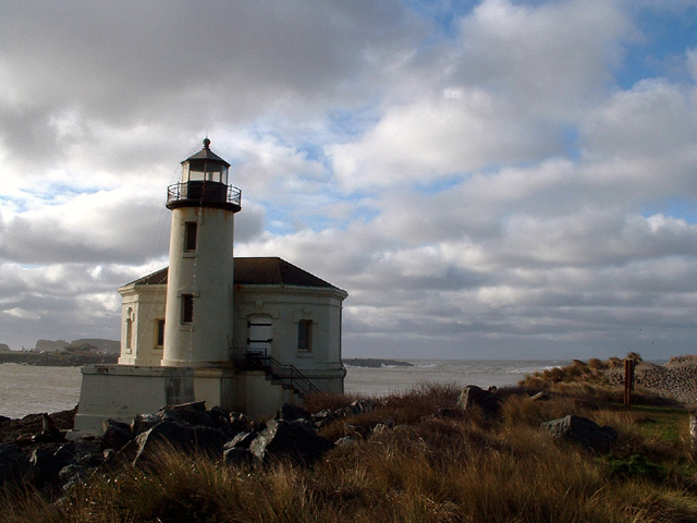 10Oregon_Coast_Lighthouse